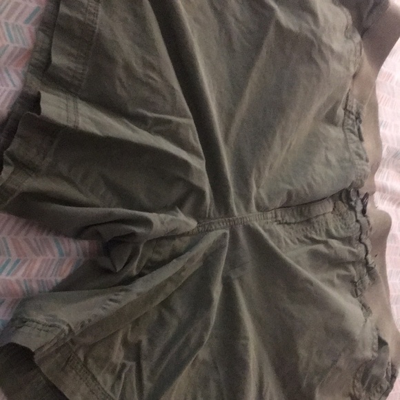 Olive green shorts - Picture 1 of 6